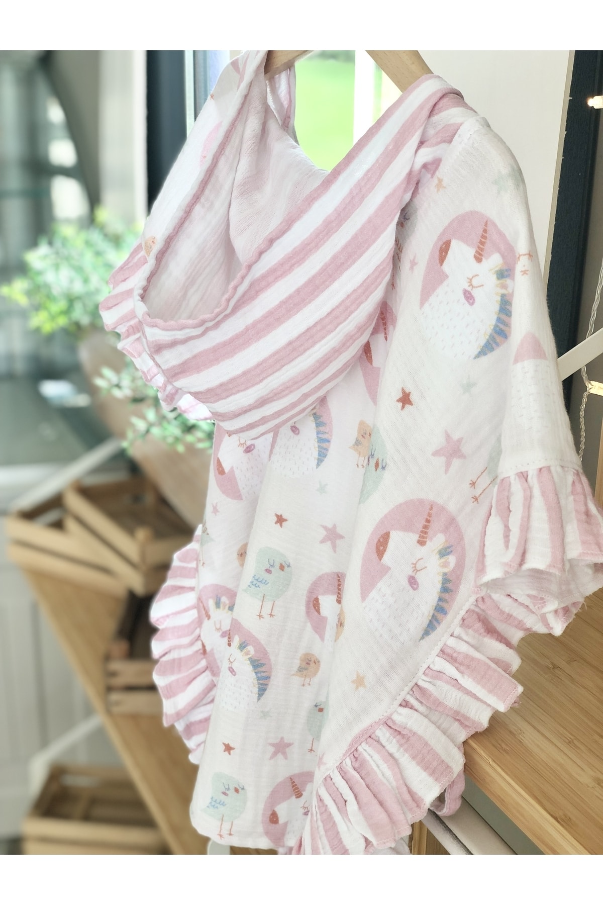 Asu Baby&Kids Unicornbird Organik Pamuk Fırfırlı Müslin Panço fotoğrafı 2 (önizleme)