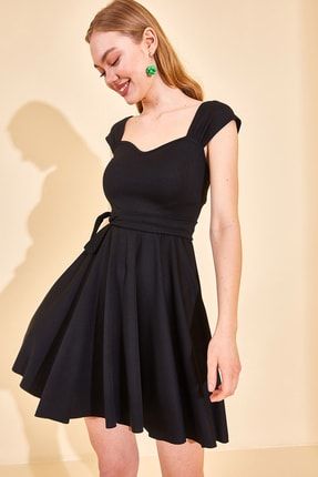 Kadın Siyah Kalp Yaka Fırfırlı Elbise 2YZK6-12723-02