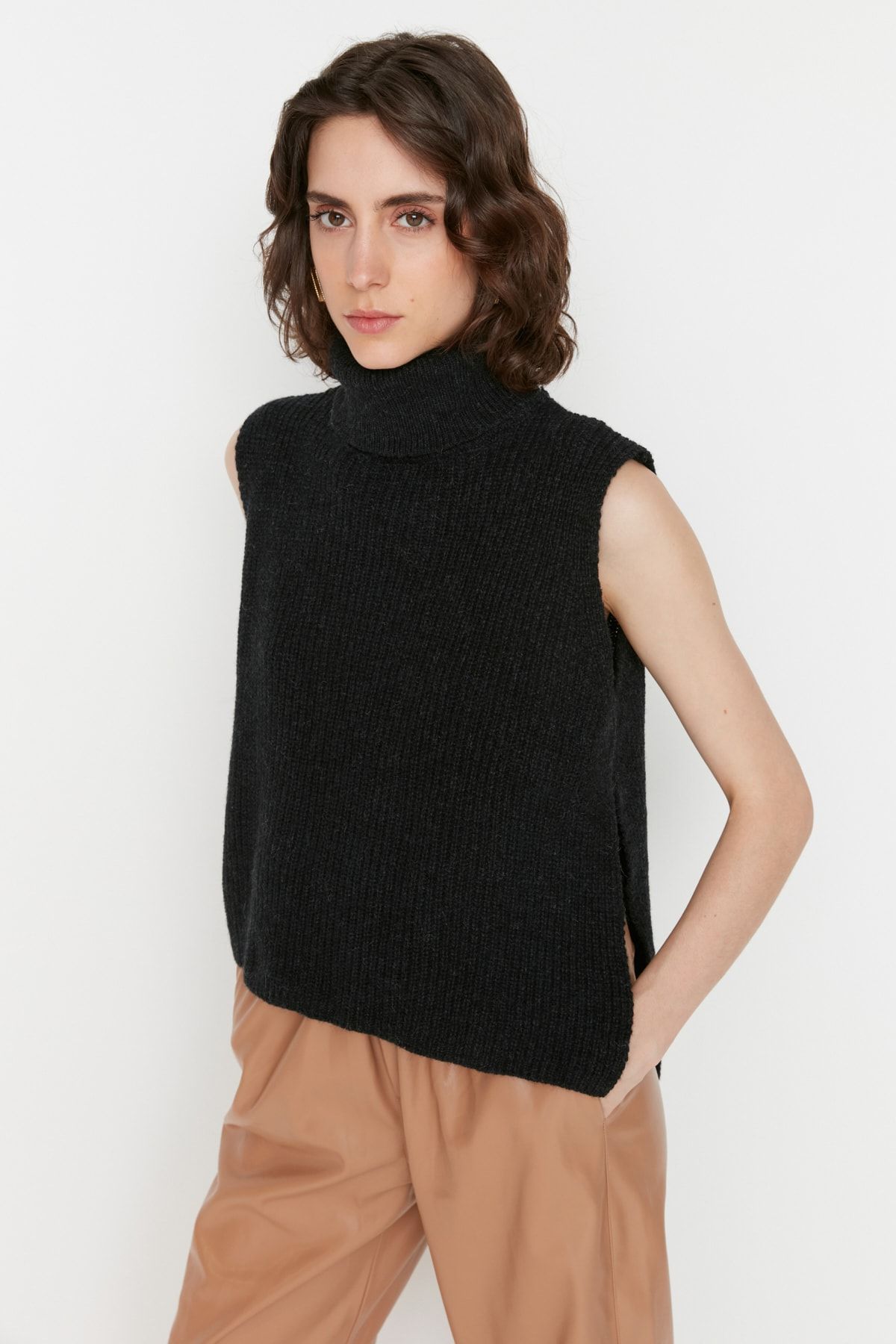 Trendyol Collection Strickweste Grau Regular Fit Fast ausverkauft