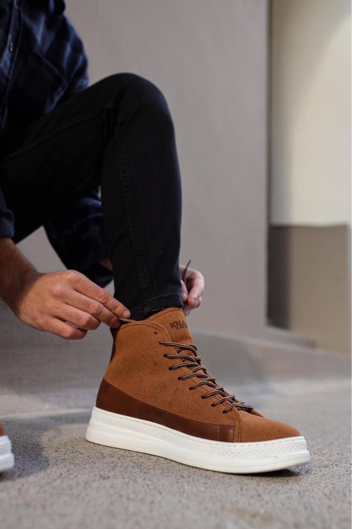 Tan suede cheap converse