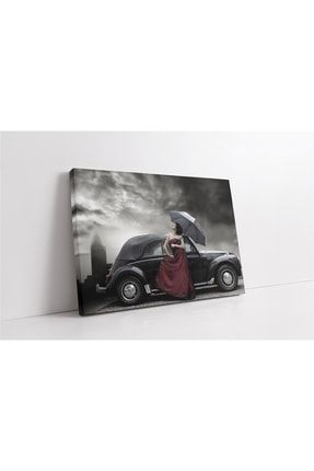 Siyah Klasik Araba Önünde Şemsiyeli Kadın Kanvas Tablo KA01073