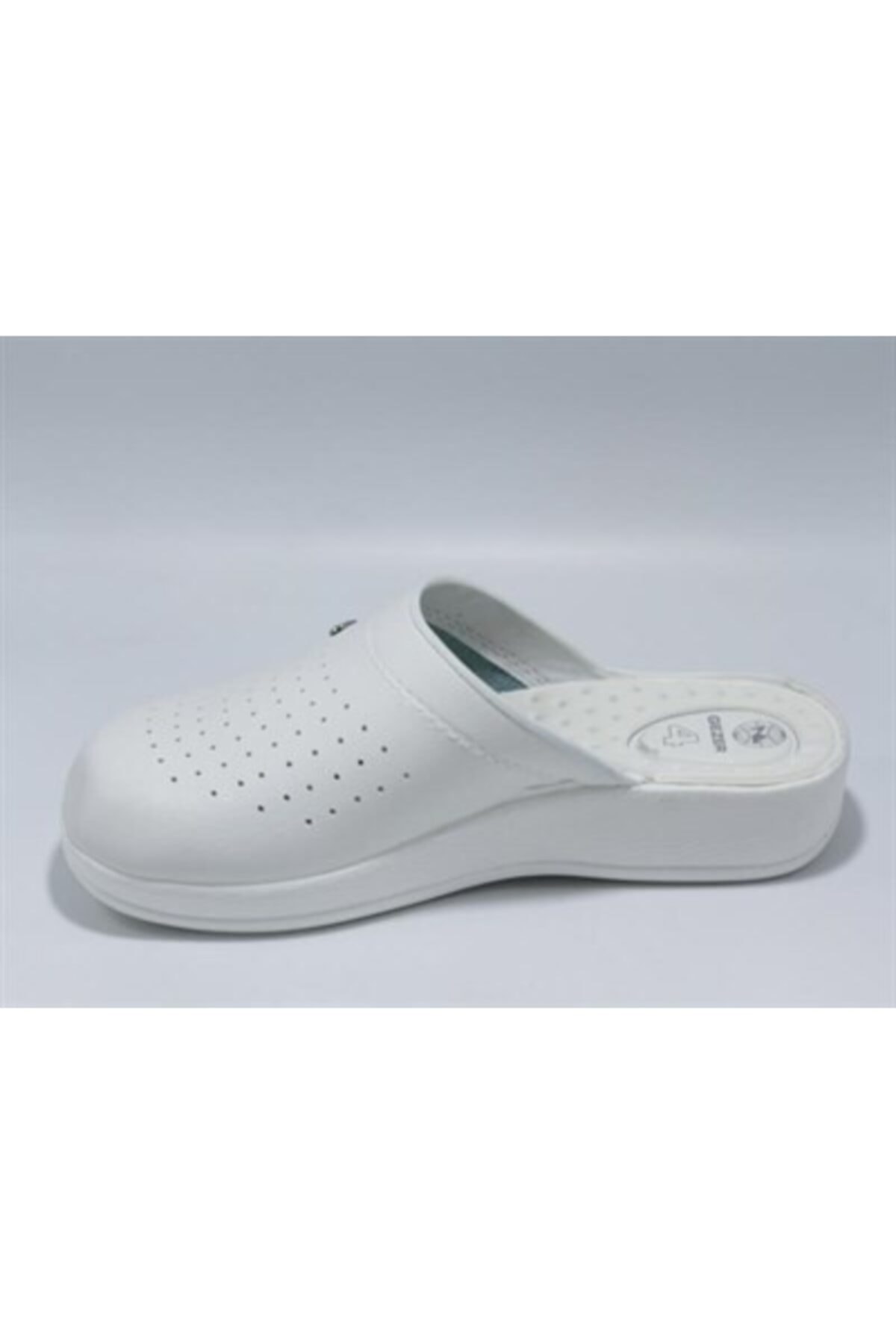 گزر دمپایی ارتوپدی چهار نقطه‌ای سابو B، شماره سفید ۸۳۹۱، کد ۴۳