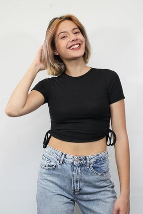 Kadın Siyah Yandan Büzgülü Fitilli Crop Örme T-shirt RB7300Y