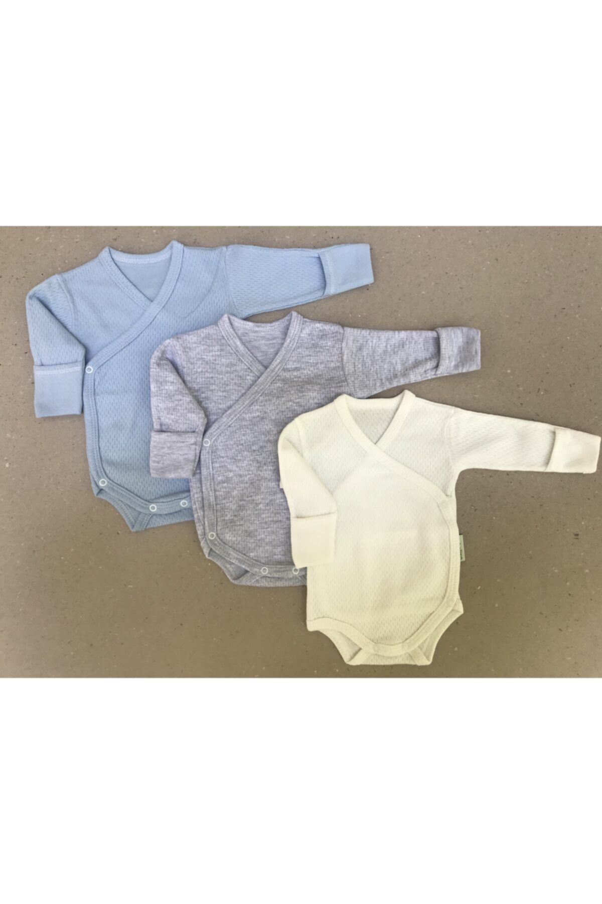 به به دینو تاپ دو دکمه چسبی (بسته ۳ عددی)