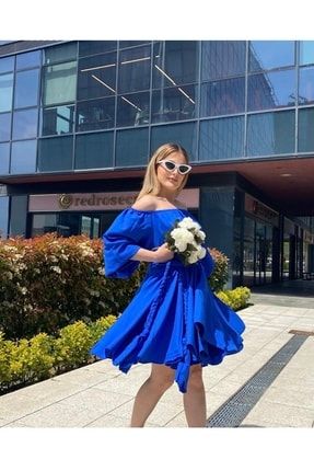 Mavi Omuzları Açık Volanlı Rahat Kalıp Hasır Kuşaklı Elbise snkldjkldskdmlf
