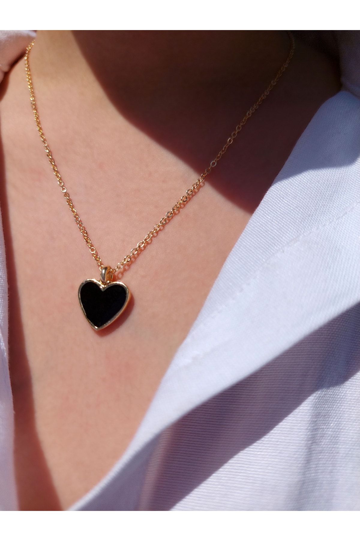 Black heart outlet pendant