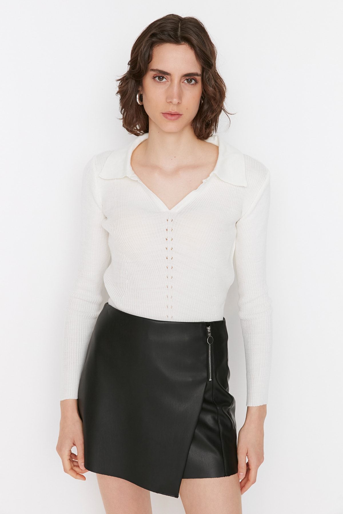 Bcbg roxy faux leather mini skirt deals