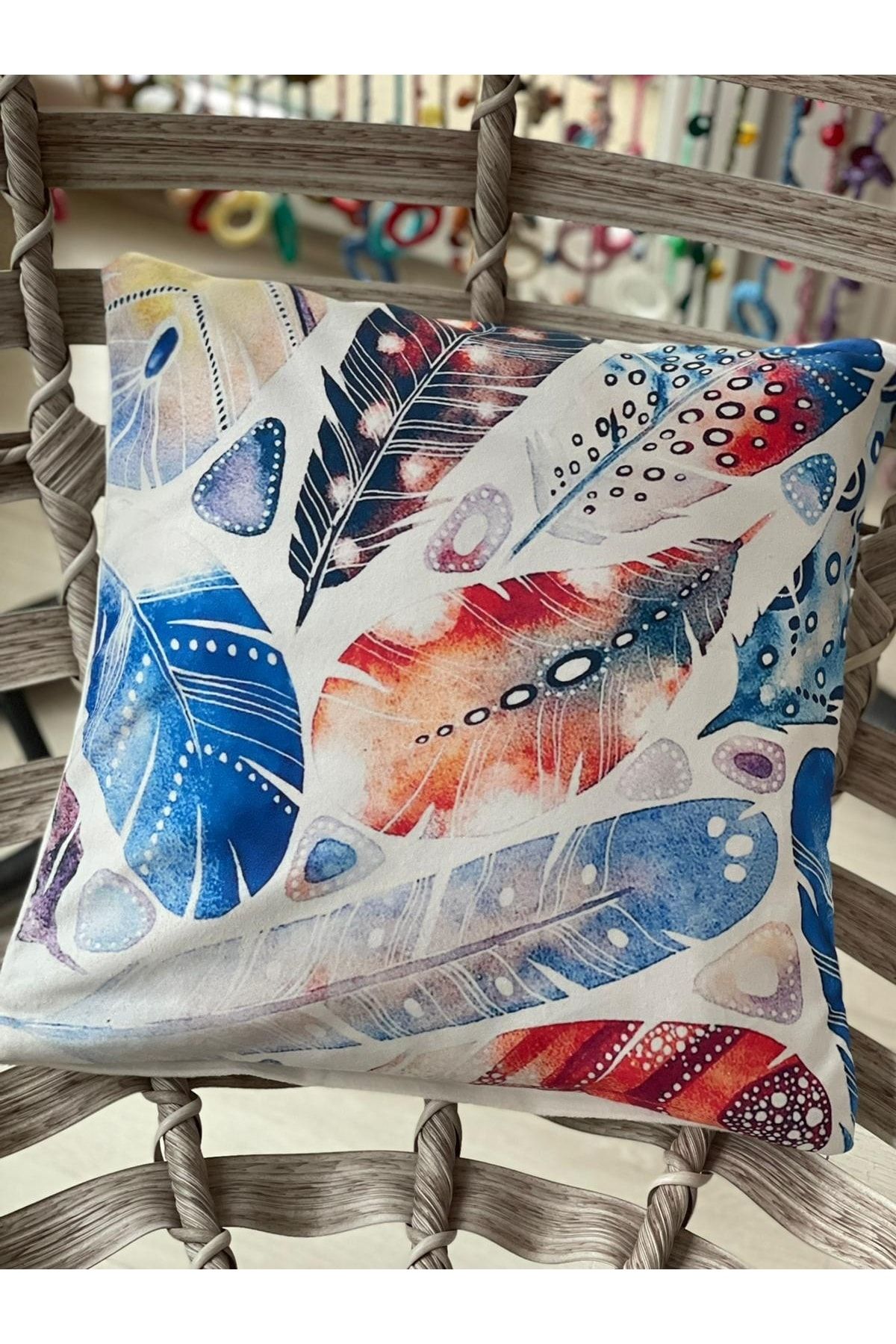 G n lden Tasar m Leaf Patterned Blue Digital Print Throw Pillow