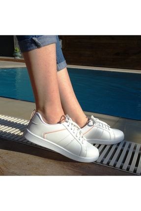 Kadın Beyaz Sneaker Suni Deri Spor Ayakkabı SNX30002