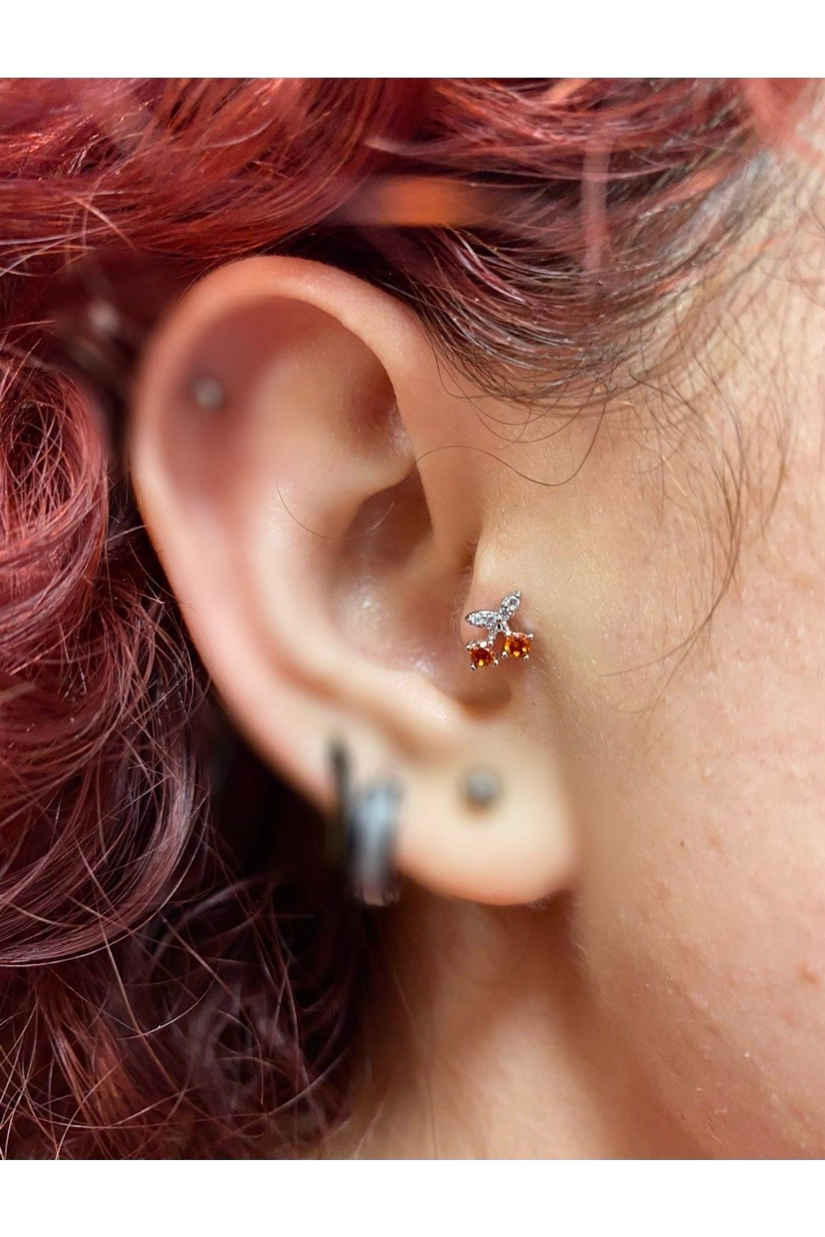zirkon taşlı Kiraz Tragus helix lobe uyumlu  Piercingi