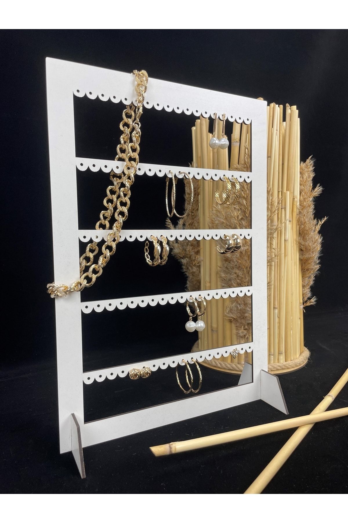 Metal on sale earring stand