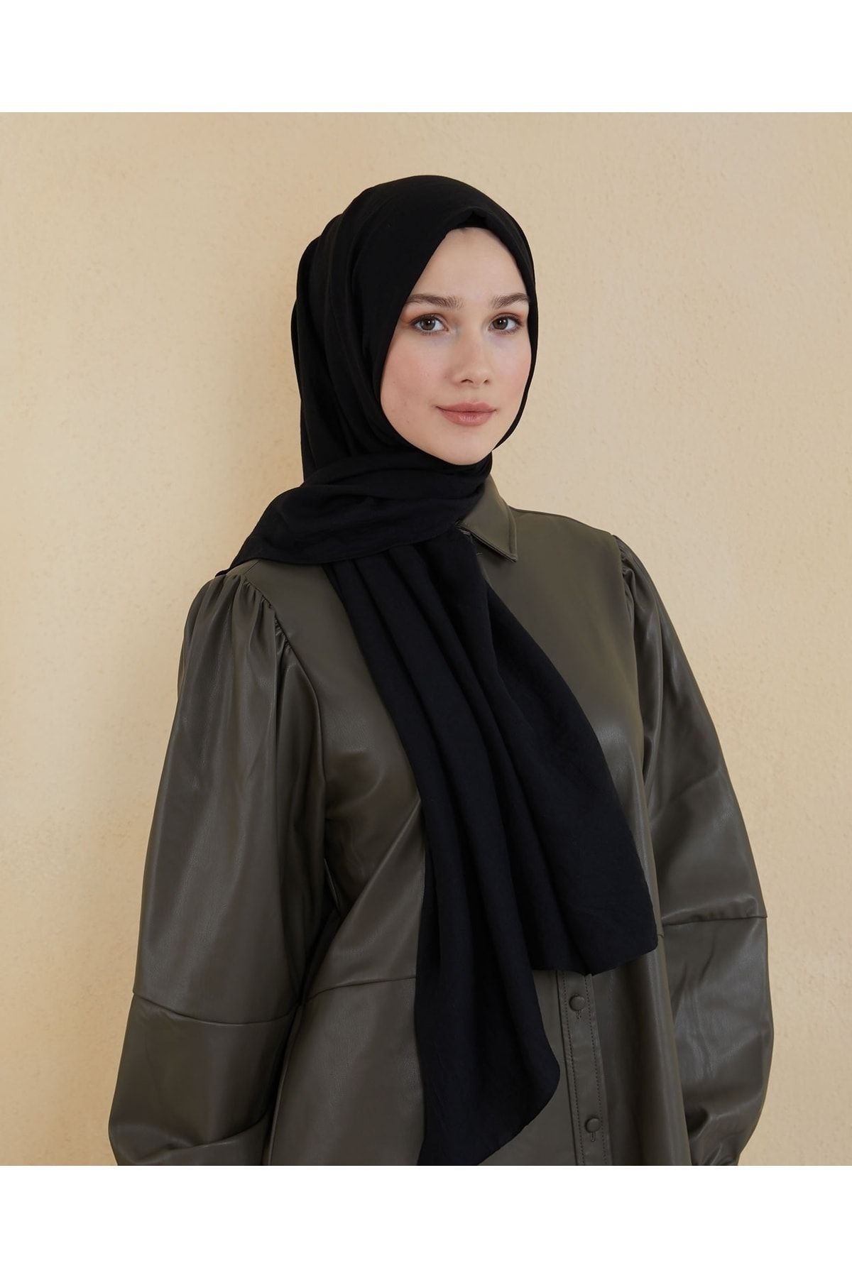 Ipek abaya deals
