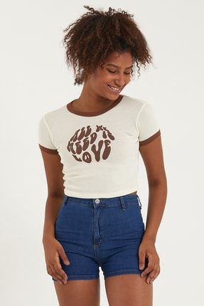 Love Baskılı Kadın Kısa Crop T-shirt Snow11100