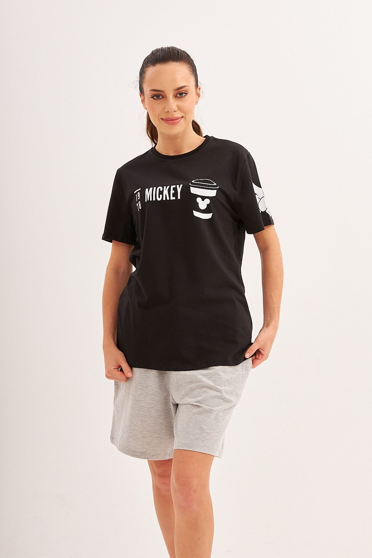 LILIAN Disney Mickey Coffee Aile Şort Takım Bedenler Ayrı Ayrı Satılır SN10154