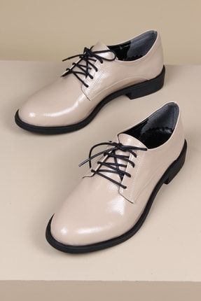 Günlük Klasik Siyah Rugan Iş Ofis Kadın Ayakkabı 40018