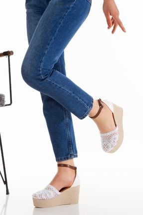 Kadın Beyaz Triko Örgülü Dolgu Topuklu Sandalet Önü Kapalı Sandalet Dolgutopuk6