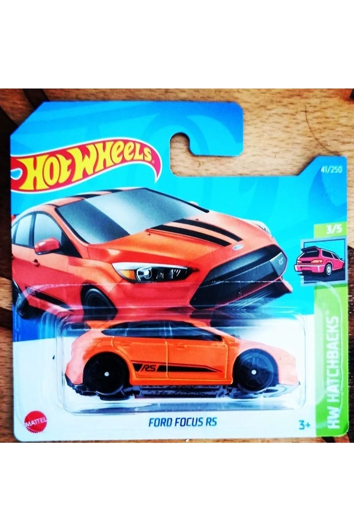 Hot wheels top ford focus rs