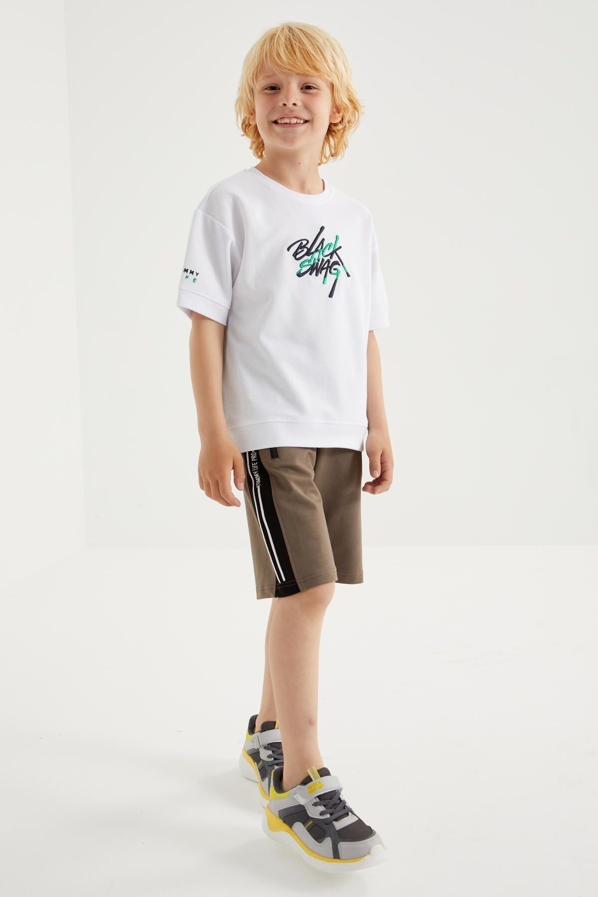 Boys shorts with hot sale zipper pocket