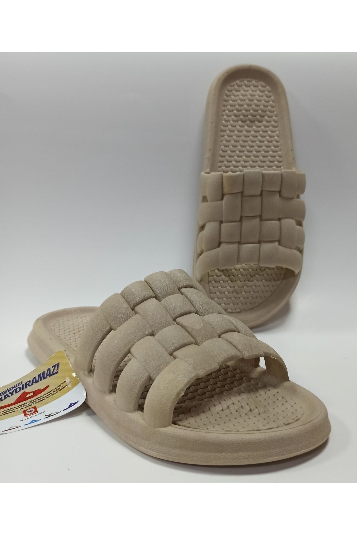 Plastic sole 2025 slippers