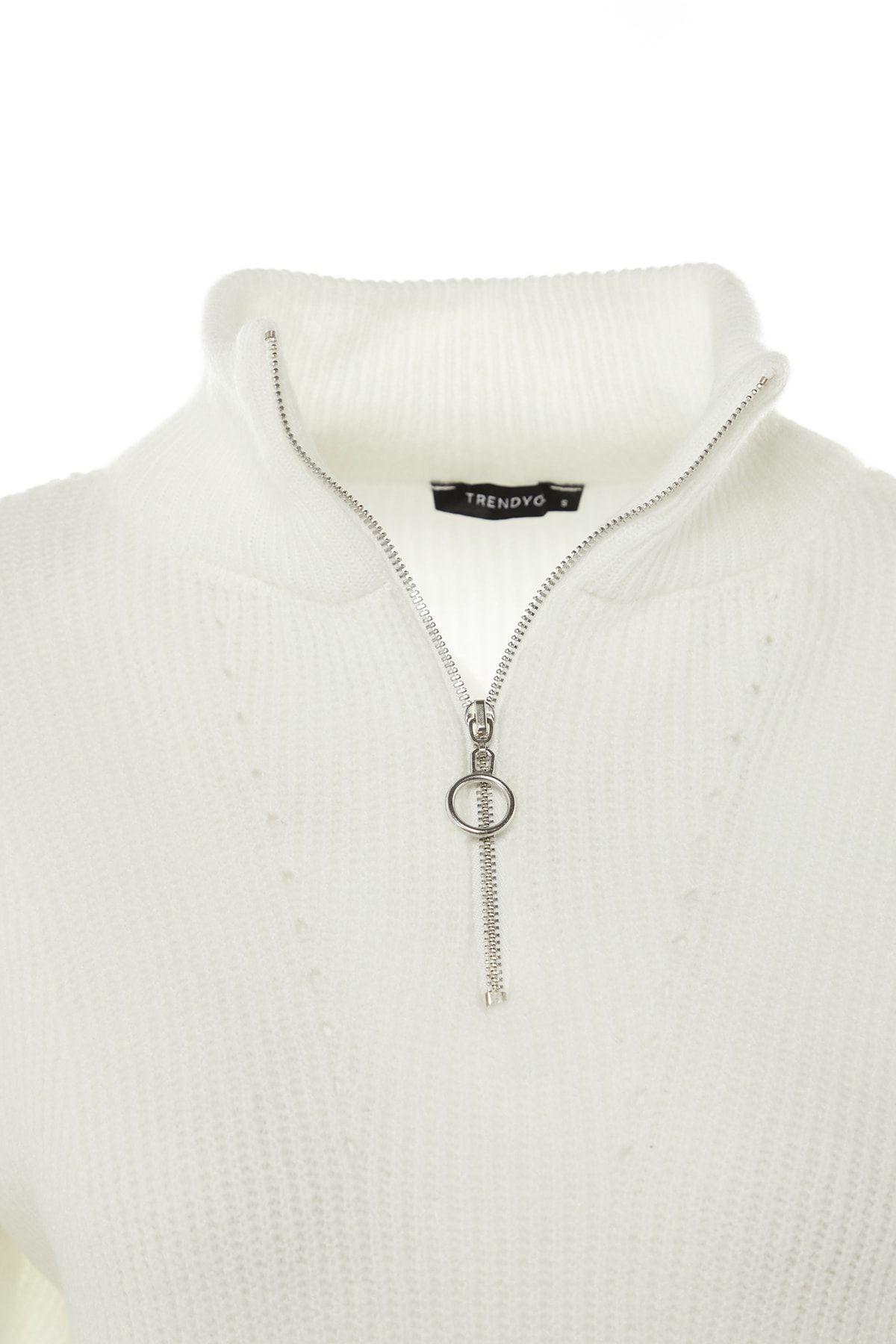 Trendyol Collection-Ecrufarbener, weich strukturierter Strickpullover mit Reißverschluss TWOAW20XS0009 6