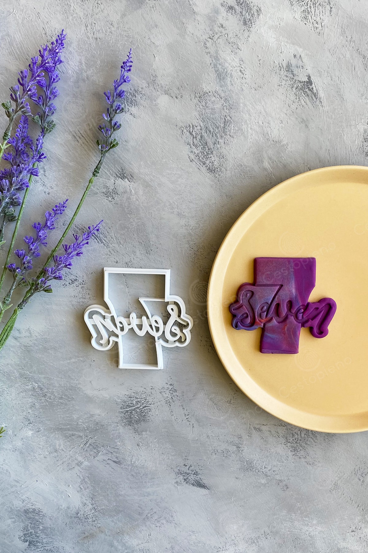 7 (SEVEN WRITTEN) Number Dough Shaper