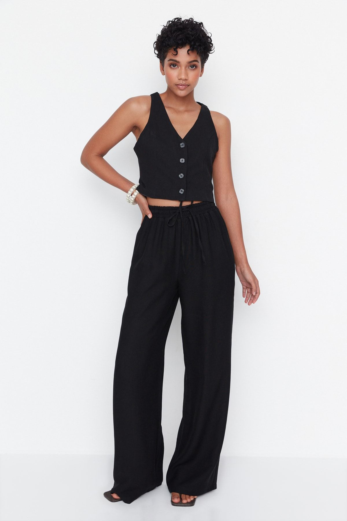 complete the look image