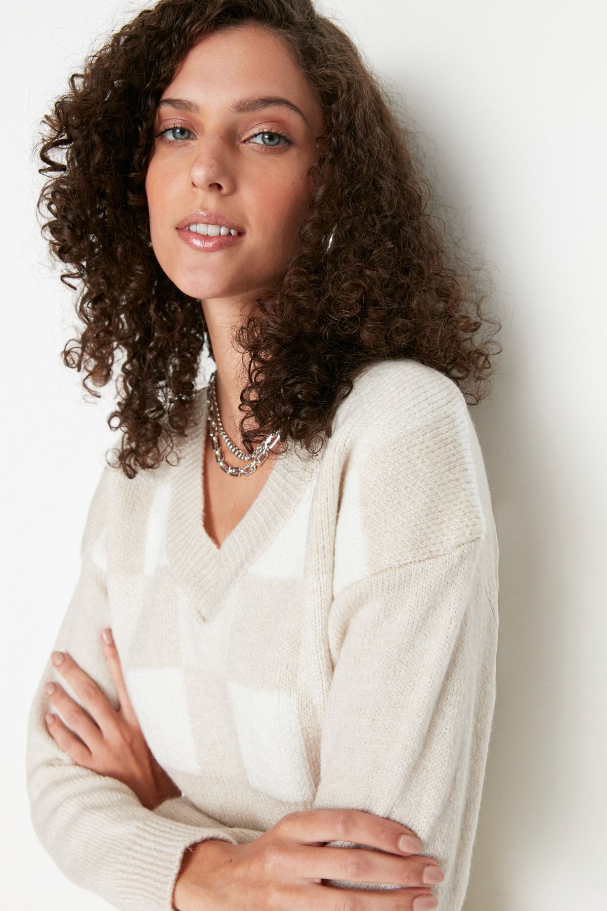 Trendyol Collection-Weicher, strukturierter, gemusterter Strickpullover in Stone Crop-Optik TWOAW21KZ0174 2