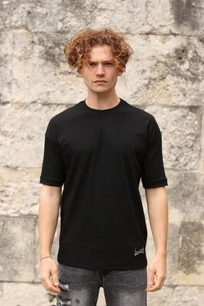 Erkek No Man Is Free Nakışlı Oversıze Siyah T-shirt TST1417