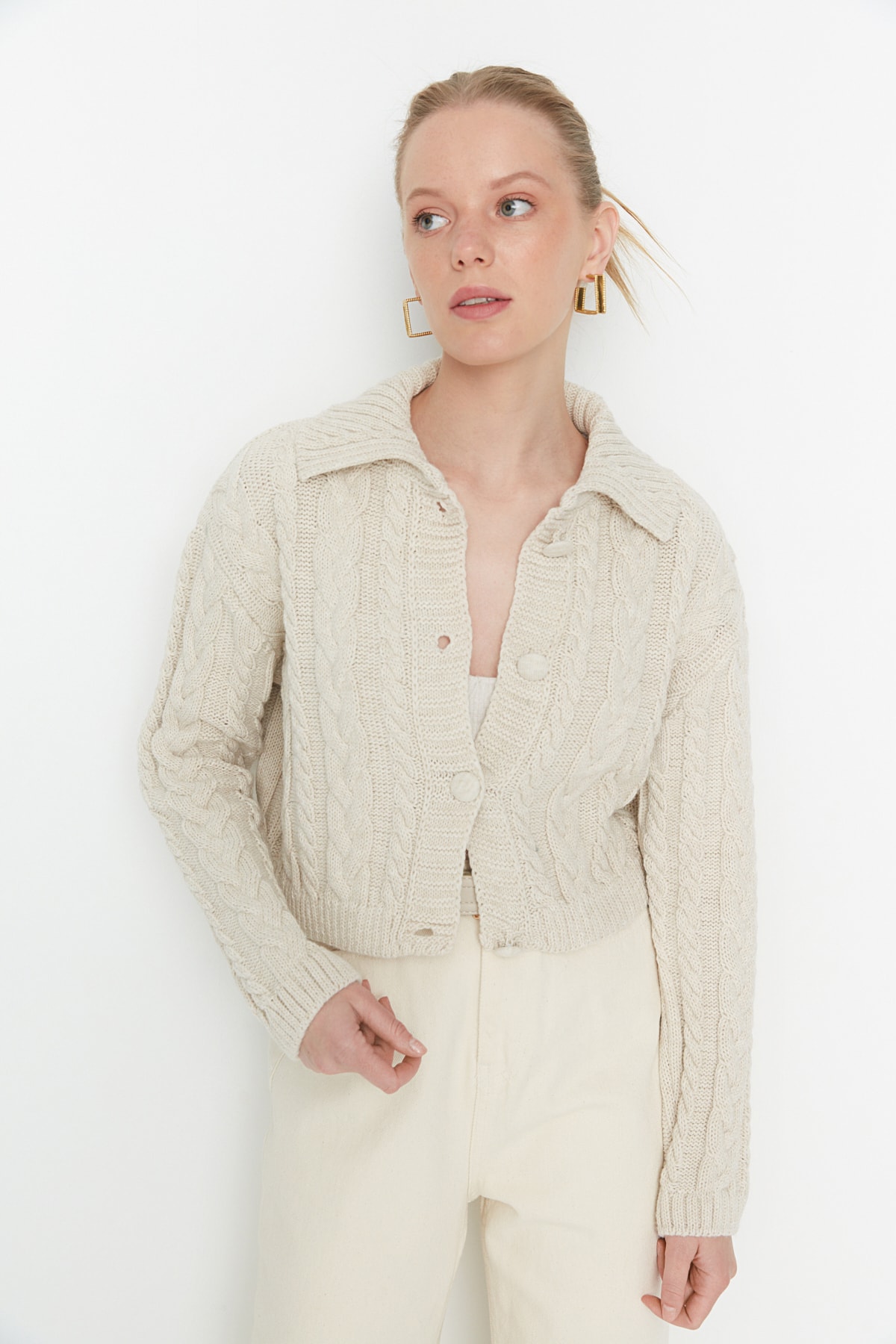 Trendyolmilla  Taş Crop Polo Yaka Triko Hırka TWOAW22HI0448 - Görsel 3