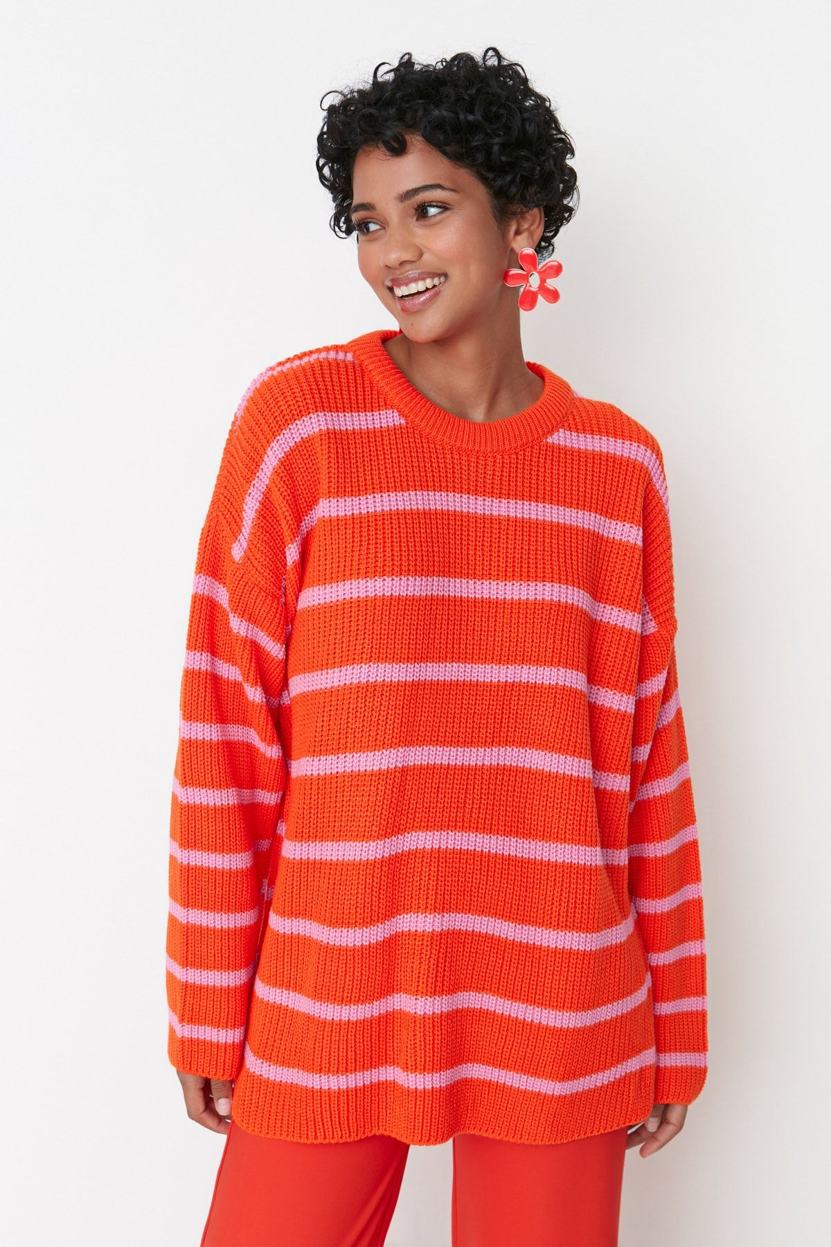 Trendyol Collection-Orange gestreifter Oversize-Strickpullover 2