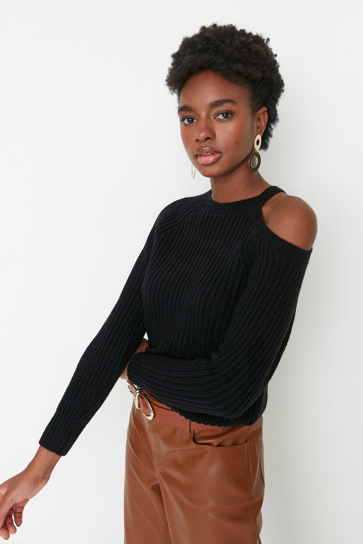 Trendyol Collection Pullover Schwarz Regular Fit Fast ausverkauft