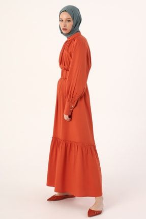 Kiremit01 Dik Yaka Viskon Eteği Fırfırlı Kemerli Elbise 22DS60030AL0