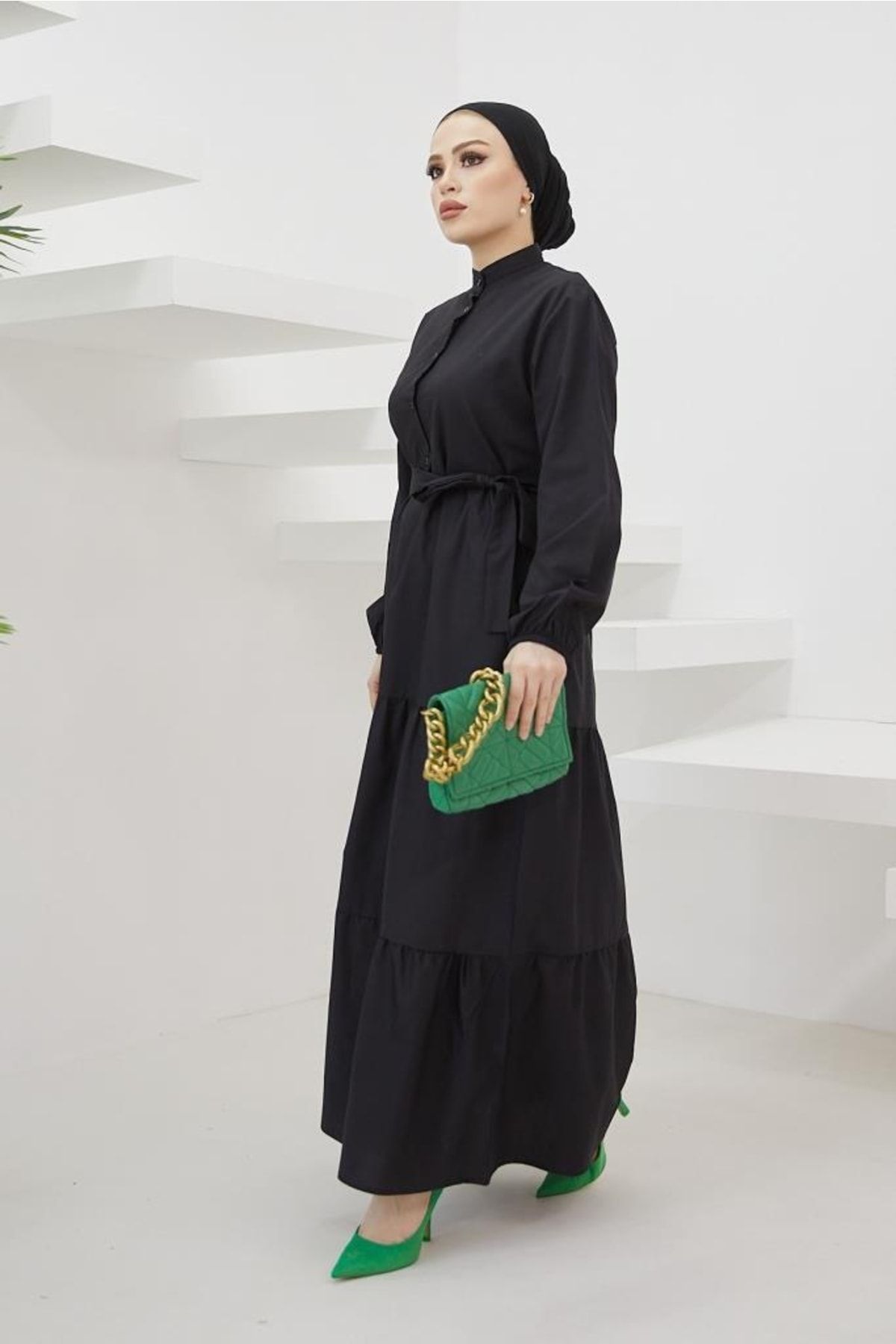 benguen-428 Prächtiges Hijab-Kleid mit Kragen und Knöpfen in Schwarz 4