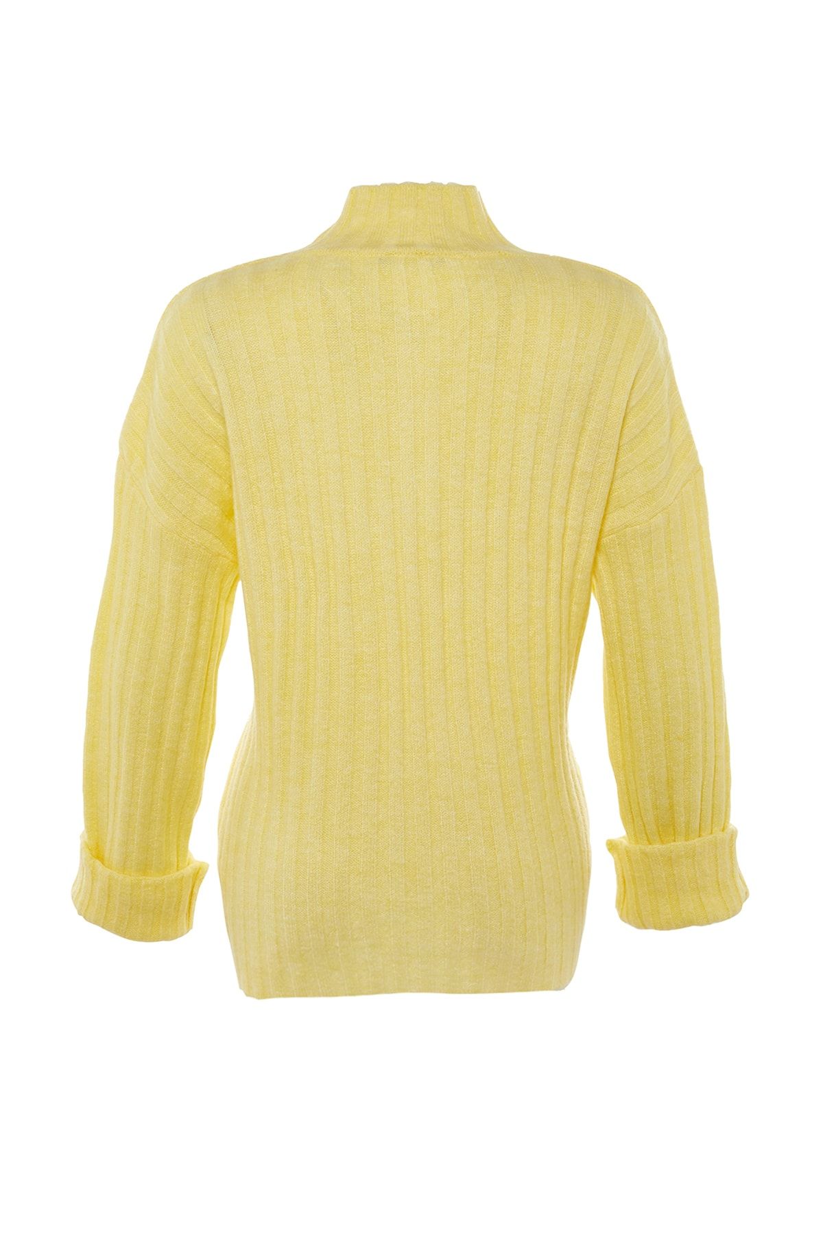Trendyol Collection-Gelber, weich strukturierter Strickpullover mit Stehkragen und weiter Passform TWOAW21KZ0783 6