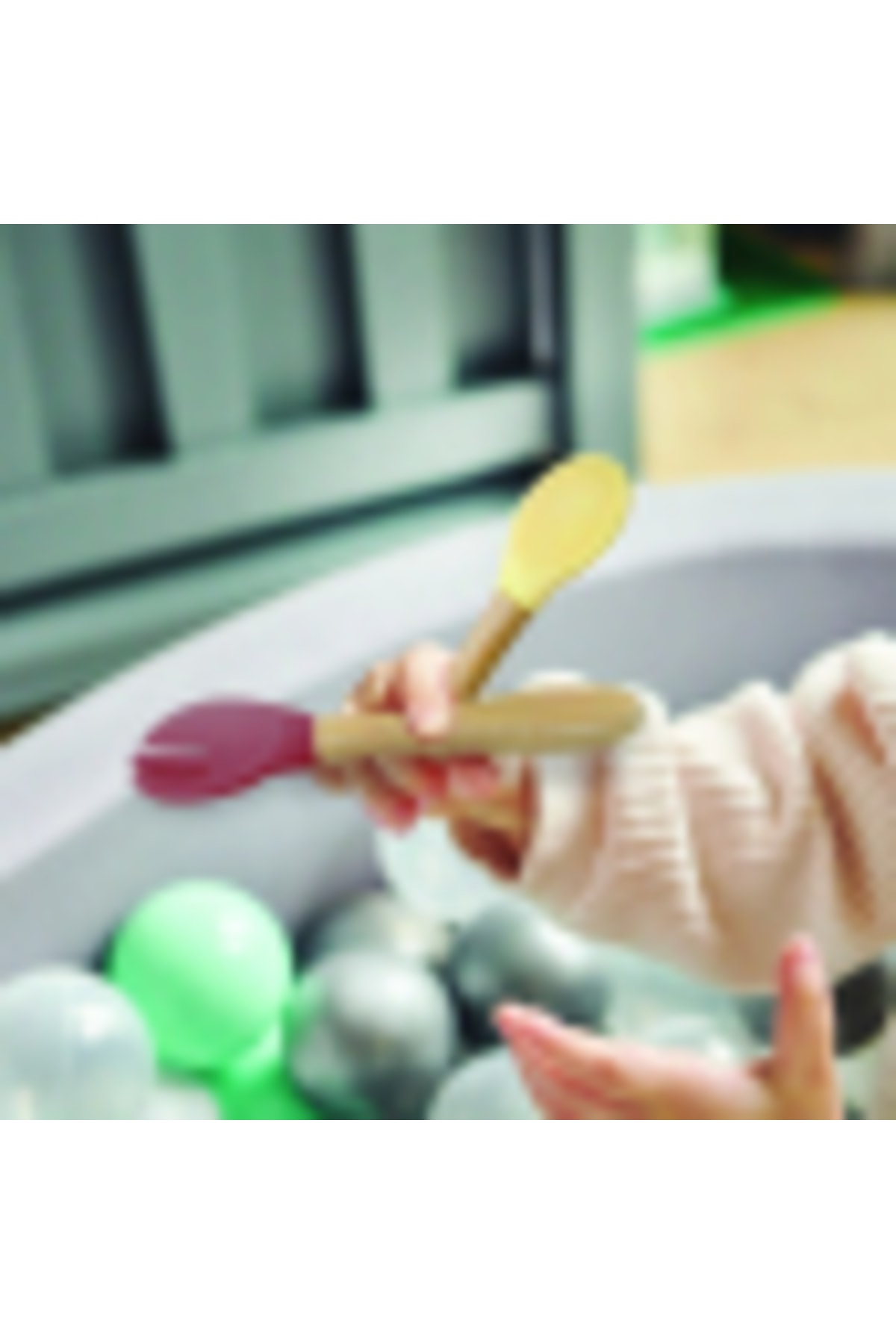 OiOi Puzzle Silikon Mama Tabağı Ve Kaşık Çatal Set - Mellow Yellow / Powder Grey fotoğrafı 4 (önizleme)