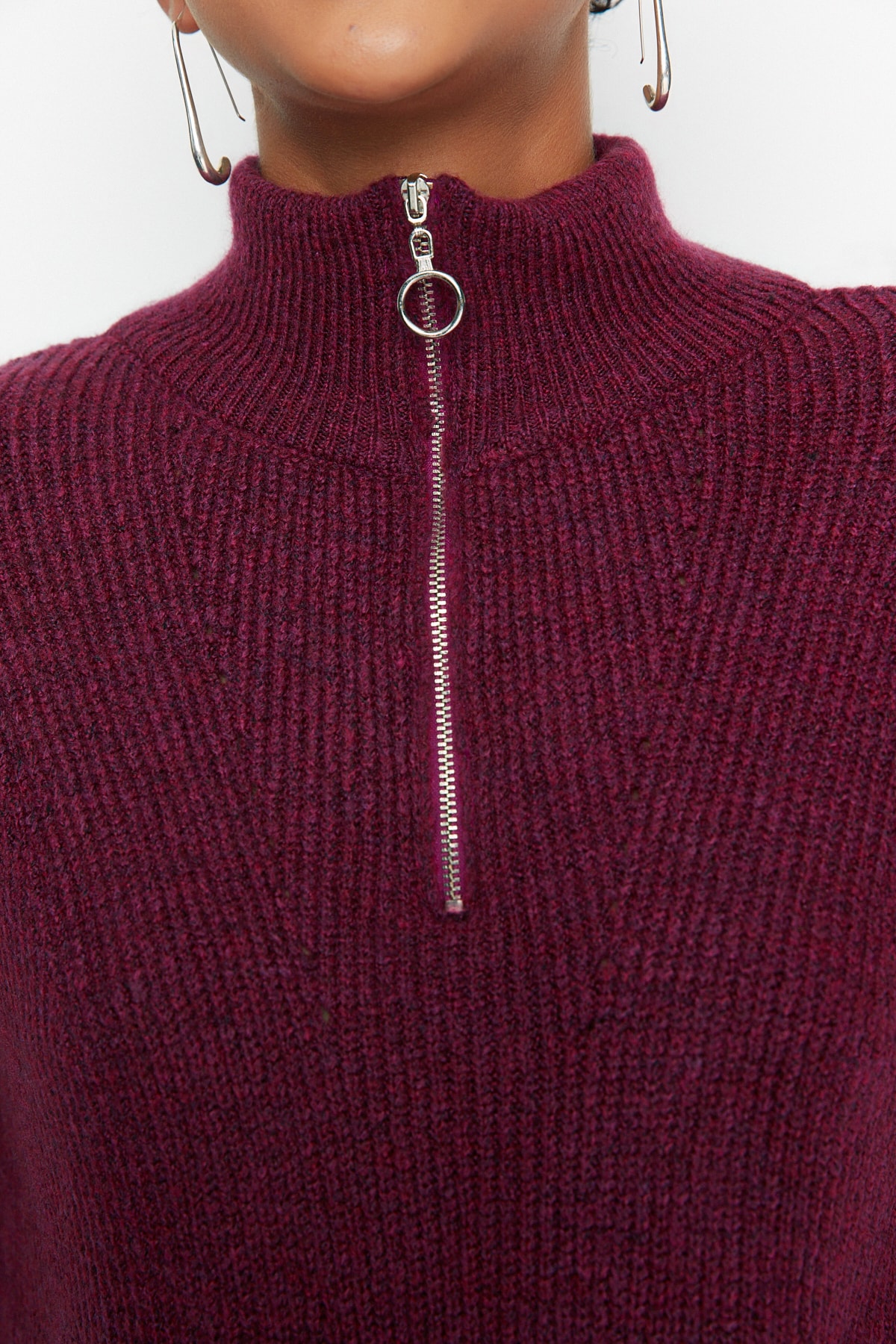 Trendyol Collection Hellvioletter Strickpullover mit weicher Struktur und Reißverschluss TWOAW20XS0009
