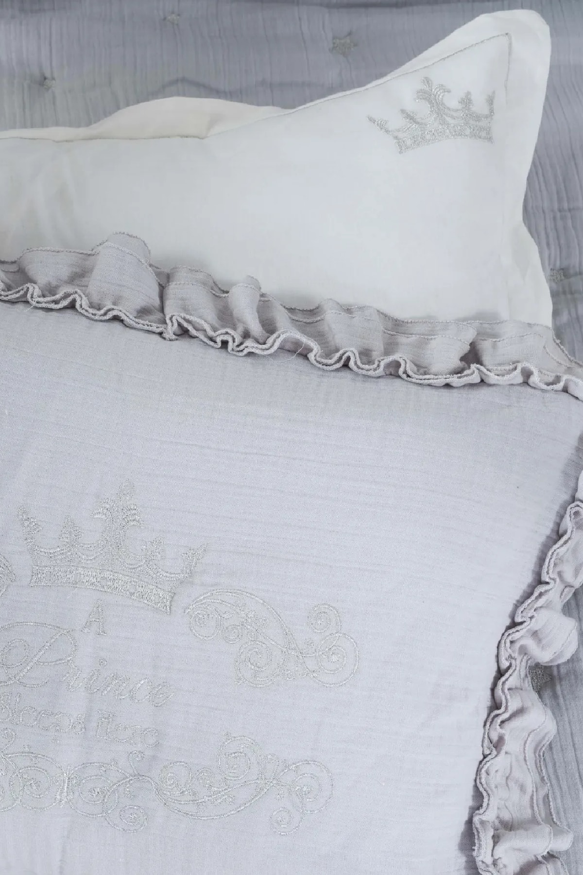 Karaca Home Royale Gri %100 Pamuk Müslin Nakışlı Private Bebek Yorgan Seti fotoğrafı 4 (önizleme)