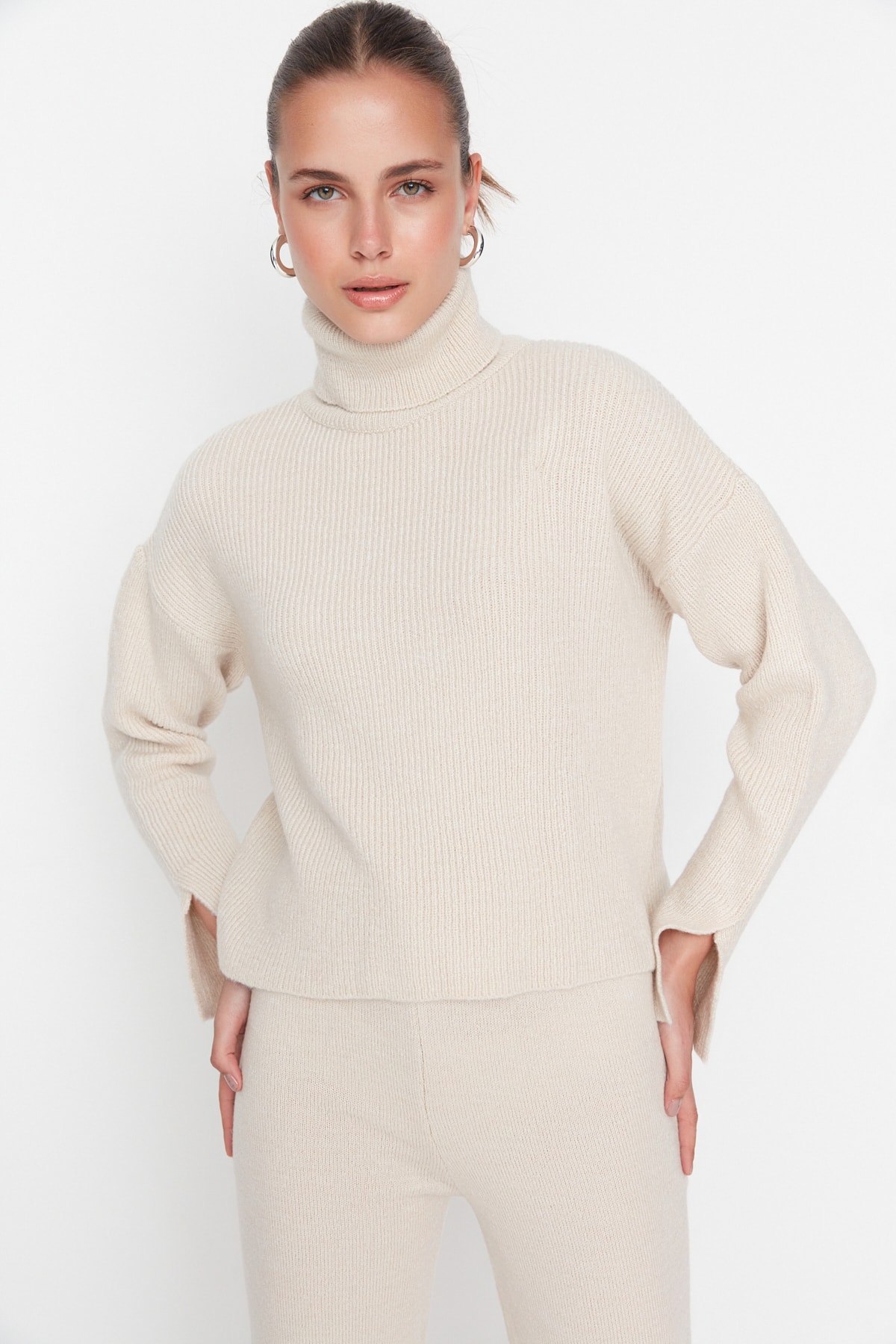 Trendyol Collection Puha textúrájú kötöttáru öltöny - Stone, TWOAW22AU0312