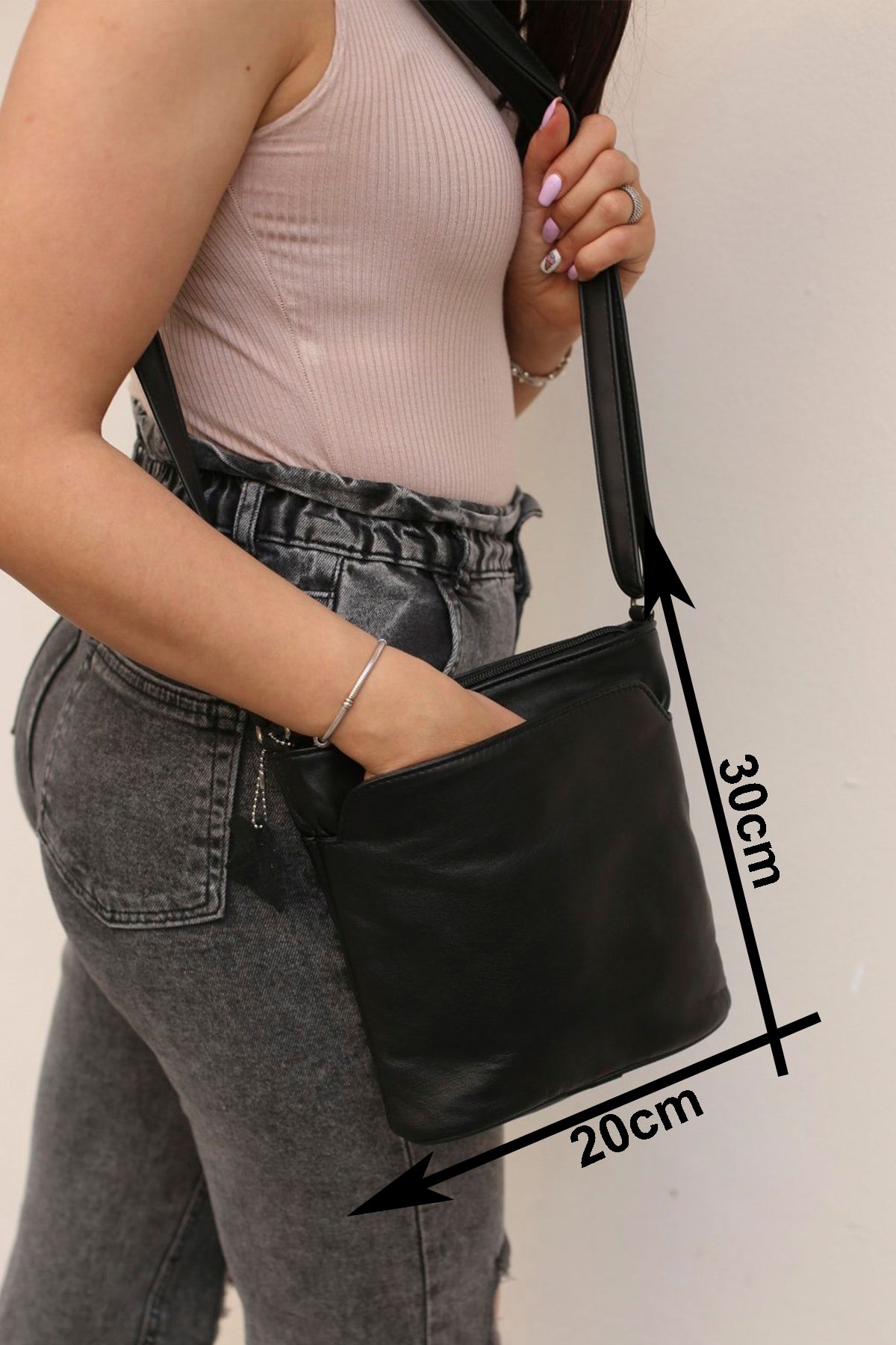 volk-20 Size 30 Gusseted Genuine Leather Shoulder Bag - Width:8 7