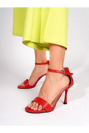 Kadın Kırmızı Tek Bant Bilekten Bağlama Topuklu Ayakkabı 21ASKA90