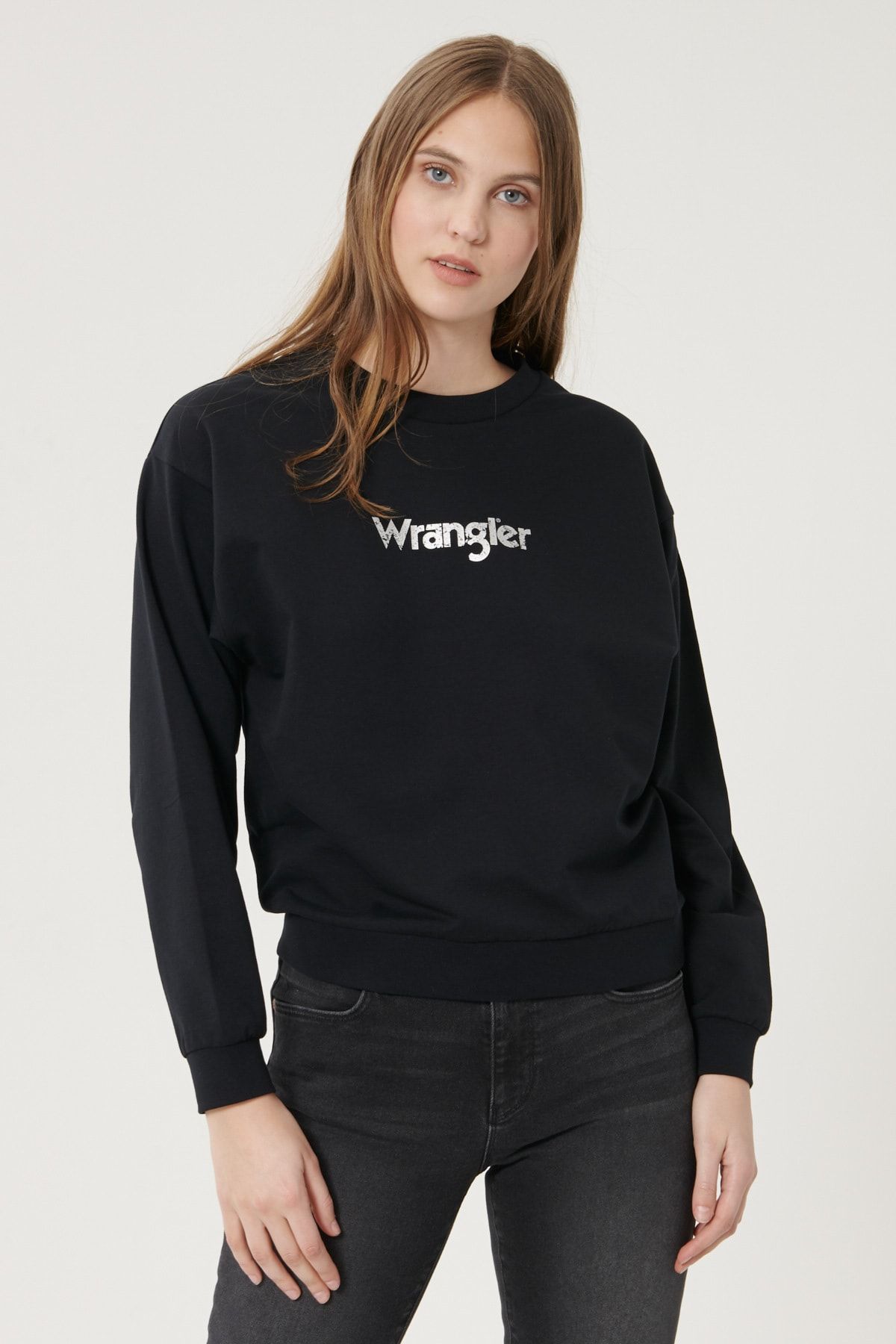 Wrangler Kadın Siyah Regular Fit %100 Pamuk Sıfır Yaka Sweatshirt Fiyatı,  Yorumları - TRENDYOL
