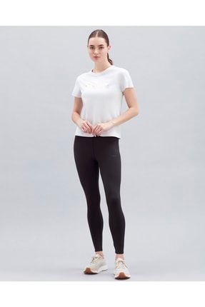 W Graphic Tee Shiny Logo T-Shirt Kadın Off White Tshirt - S221180-102