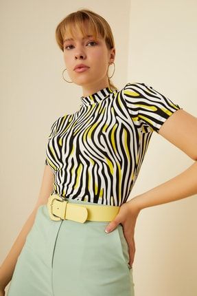 Kadın Sarı Siyah Zebra Desenli Kısa Kol Bluz ZFR1060