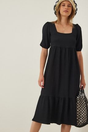 Kadın Siyah Kare Yaka Volanlı Örme Elbise NJ00095