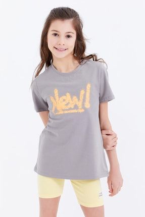 Gri Basic Yazı Baskılı O Yaka Rahat Form Kız Çocuk T-shirt - 75041 T09KG-75041
