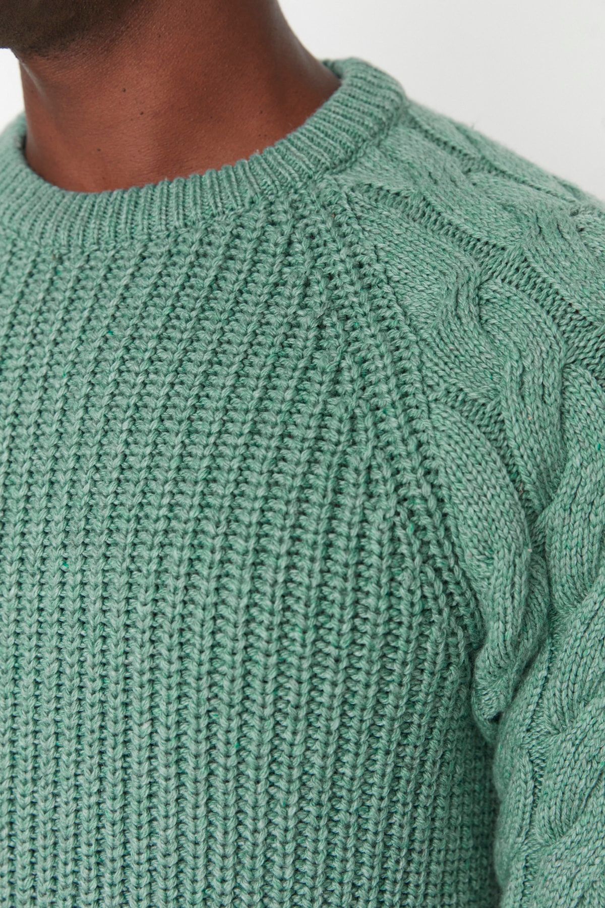 Trendyol Collection-Mintfarbener, lässiger Unisex-Pullover aus Wolle mit Rundhalsausschnitt und Haarstrick-Detail TMNAW22KZ2059 2