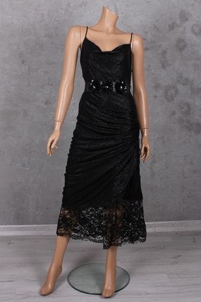 Siyah Askılı Degaje Yaka Büzgülü Dantelli Parlak Kumaş Abiye Elbise TT012451