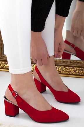 Kırmızı Süet Kısa Topuk Tokalı Kadın Günlük Sandalet A182YAKT0018