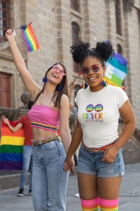 Pride + Kendin Ol Dışarı Çık Baskılı Unisex T-shirt 3733002