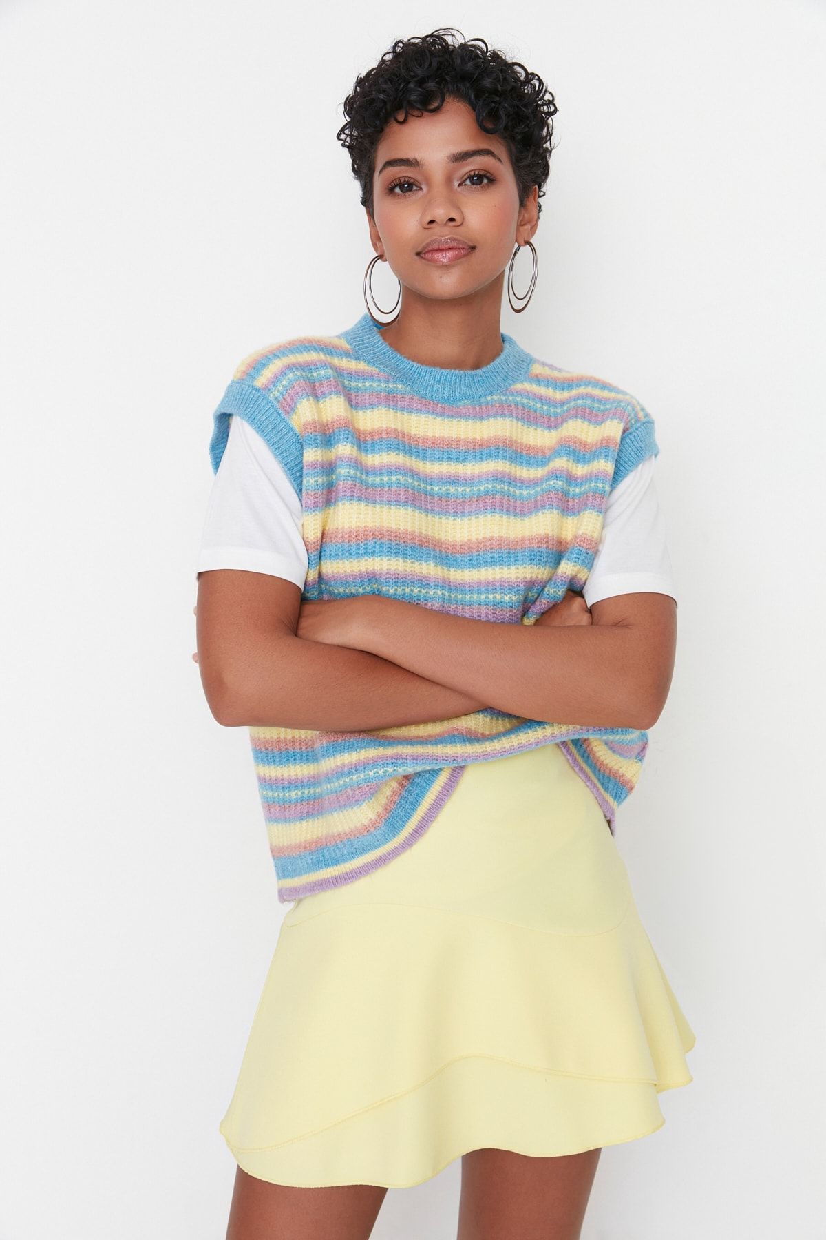 Trendyol Collection Strickweste Blau Regular Fit Fast ausverkauft